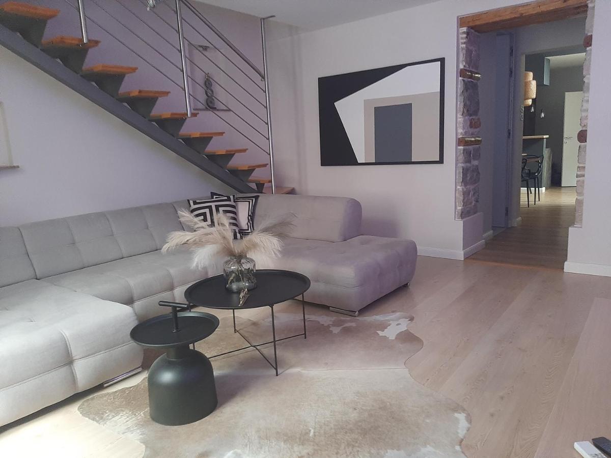 Arena Design With Free Private Parking And With A Terrace Apartmán Pula